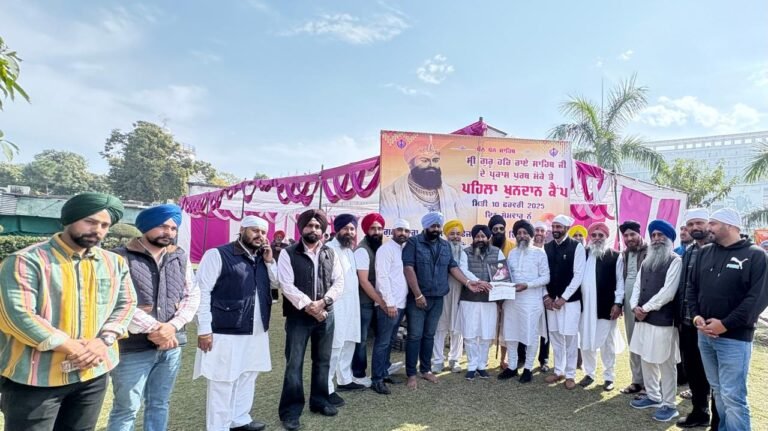 7ਵੇਂ ਪਾਤਸ਼ਾਹ ਸਾਹਿਬ ਸ੍ਰੀ ਗੁਰੂ ਹਰ ਰਾਇ ਸਾਹਿਬ ਜੀ ਦੇ ਪ੍ਰਕਾਸ਼ ਦਿਵਸ ਮੌਕੇ ਗੁਰਦੁਆਰਾ ਅੰਬ ਸਾਹਿਬ ਵਿਖੇ ਖੂਨਦਾਨ ਕੈਂਪ ‘ਚ 100 ਤੋਂ ਵੱਧ ਸੰਗਤ ਨੇ ਕੀਤਾ ਖੂਨਦਾਨ