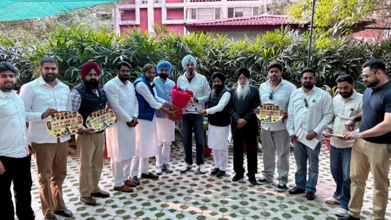 ਬੱਲੋ ਮਾਜਰਾ ਵਿਖੇ 5 ਅਤੇ 6  ਮਾਰਚ ਨੂੰ ਹੋ ਰਹੇ ਕਬੱਡੀ ਕੱਪ ਦਾ ਪੋਸਟਰ ਕੀਤਾ ਜਾਰੀ – ਅਕਾਲੀ-ਭਾਜਪਾ ਸਰਕਾਰ ਦੇ ਦੌਰਾਨ ਪੰਜਾਬ ਵਿੱਚ ਵਿਸ਼ਵ ਕੱਪ ਕਬੱਡੀ ਦੇ ਵੱਡੇ ਟੂਰਨਾਮੈਂਟ ਕਰਵਾਏ : ਬਿਕਰਮਜੀਤ ਸਿੰਘ ਮਜੀਠੀਆ