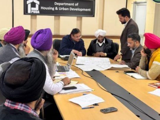 ਮੋਹਾਲੀ ਸ਼ਹਿਰ ਦੀਆਂ ਵਿਕਾਸ ਯੋਜਨਾਵਾਂ ਸਬੰਧੀ ਵਿਧਾਇਕ ਕੁਲਵੰਤ ਸਿੰਘ ਨੇ ਗਮਾਡਾ ਅਧਿਕਾਰੀਆਂ ਨਾਲ ਕੀਤੀ ਅਹਿਮ ਮੀਟਿੰਗ…