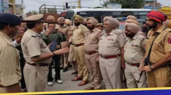 ਸੂਬੇ ਭਰ ‘ਚ ਪੰਜਾਬ ਪੁਲਿਸ ਨੇ 1274 ਇਮੀਗ੍ਰੇਸ਼ਨ ਦਫਤਰਾਂ ‘ਤੇ ਛਾਪੇਮਾਰੀ ਕਰਕੇ 24 ‘ਤੇ ਕੀਤੀ ਐਫਆਈਆਰ  ਦਰਜ ਅਤੇ 7 ਟ੍ਰੈਵਲ ਏਜੰਟਾਂ ਨੂੰ ਕੀਤਾ ਗ੍ਰਿਫ਼ਤਾਰ : ਸਪੈਸ਼ਲ ਡੀਜੀਪੀ