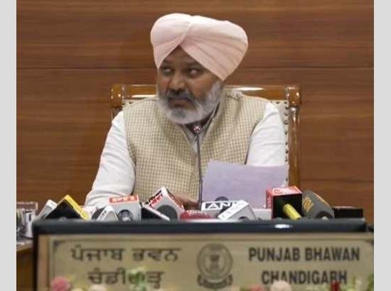 ਪੰਜਾਬ ਕੈਬਨਿਟ ਨੇ ਇੱਕ ਅਹਿਮ ਮੀਟਿੰਗ ਚ ਫੈਸਲਾ ਲੈਂਦਿਆਂ ਨਵੀਂ ਐਕਸਾਈਜ਼ ਪਾਲਿਸੀ ਨੂੰ ਦਿੱਤੀ ਮਨਜ਼ੂਰੀ, ਜਨਮ ਤੇ ਮੌਤ ਰਜਿਸਟ੍ਰੇਸ਼ਨ ਨਿਯਮਾਂ ‘ਚ ਵੱਡੀ ਤਬਦੀਲੀ : ਵਿੱਤ ਮੰਤਰੀ ਚੀਮਾ