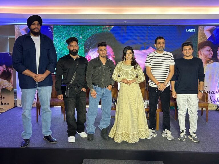 ਦਰਸ਼ਕਾਂ ਦੇ ਦਿਲਾਂ ‘ਚ ਖਾਸ ਜਗ੍ਹਾਂ ਬਣਾਏਗਾ ਰੋਹੀ ਮਰੂਨ, ਲਵ ਗਿੱਲ, ਅਤੇ ਪੰਕਜ ਠਾਕੁਰ ਦਾ ਗੀਤ “ਸਾਡੇ ਤੋ ਸੋਹਣੇ”