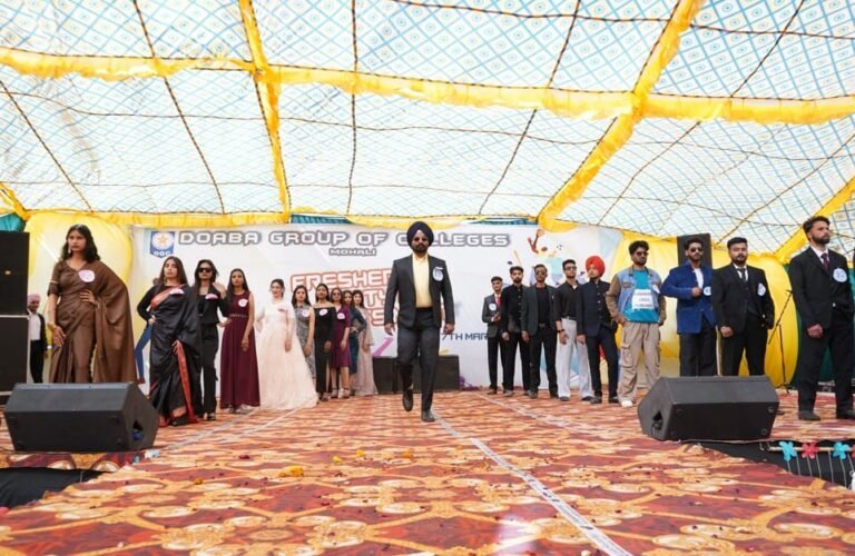 ਦੁਆਬਾ ਗਰੁੱਪ ਵਿਦਿਆਰਥੀਆਂ ਦੀ ਸਰਵਪੱਖੀ ਵਿਕਾਸ ਲਈ ਵਚਨਬੱਧ ਨਵੇਂ ਆਏ ਵਿਦਿਆਰਥੀਆਂ ਲਈ ਕੀਤਾ ਫਰੈਸ਼ ਪਾਰਟੀ ਦਾ ਆਯੋਜਨ