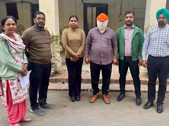 ਚਲਾਣ ਤਿਆਰ ਕਰਨ ਬਦਲੇ 3,500 ਰੁਪਏ ਰਿਸ਼ਵਤ ਲੈਂਦੇ ਏਐਸਆਈ ਕੁਲਵਿੰਦਰ ਸਿੰਘ ਨੂੰ ਕੀਤਾ ਗ੍ਰਿਫ਼ਤਾਰ, 10000 ਰੁਪਏ ਹੋਰ ਦੇਣ ਦੀ ਕਰ ਰਿਹਾ ਸੀ ਮੰਗ : ਬੁਲਾਰਾ ਵਿਜੀਲੈਂਸ ਬਿਊਰੋ